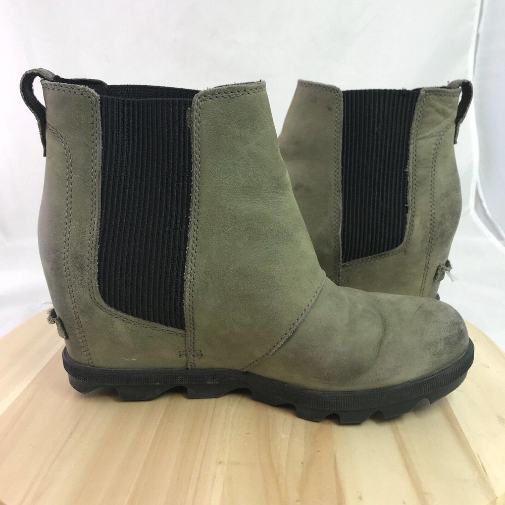 Sorel Women’s Joan Of Arctic Wedge II, Chelsea Boots, Size 8 Green